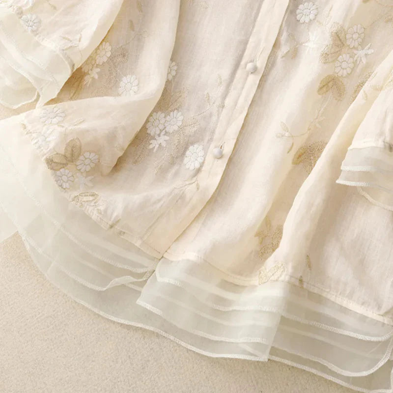Laura™ | Blouse brodée