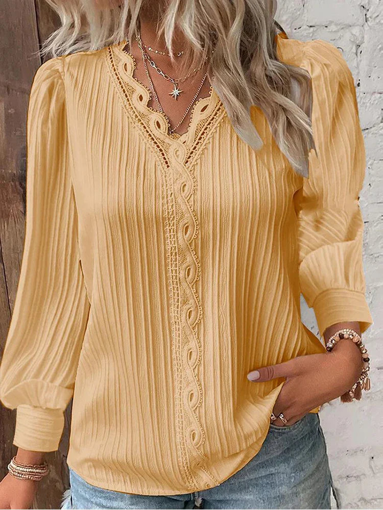 Emma | Blouse à Détails en Dentelle
